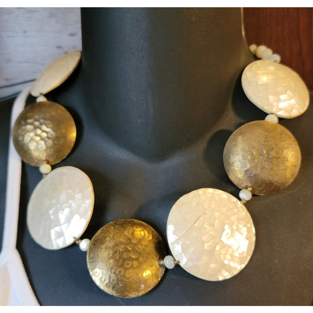 Brass & Mother of Pearl Necklace White & Gold Statement Ethnic Jewelry 18" wh414 - Picture 7 of 9